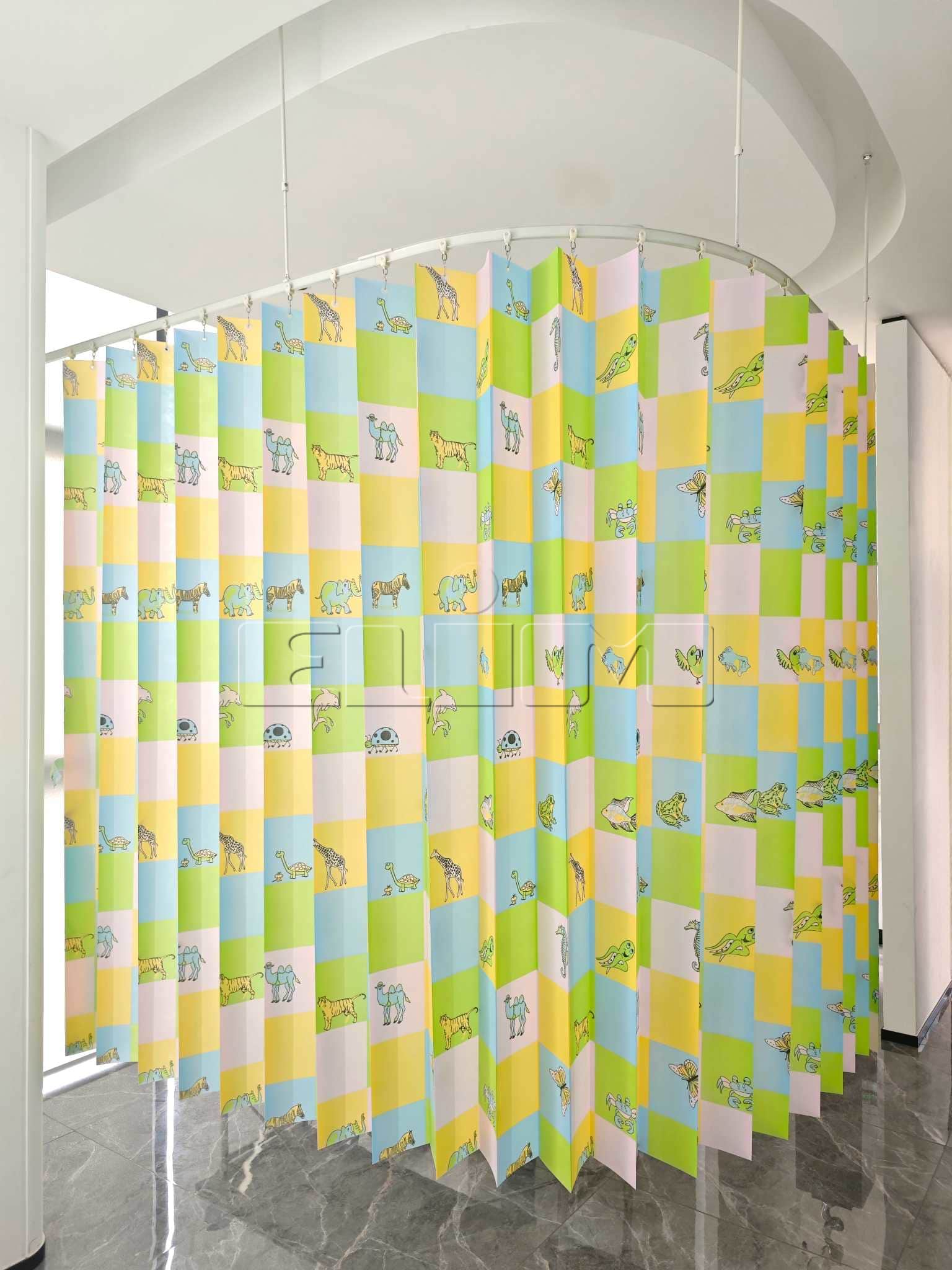 病院および医療用の使い捨てキュービクルカーテン